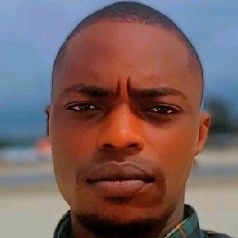 Foto de OLUWAFEMI JOHNSON AKINLABI